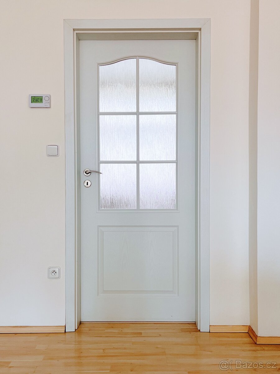 Interiérové prosklené dveře 3 ks