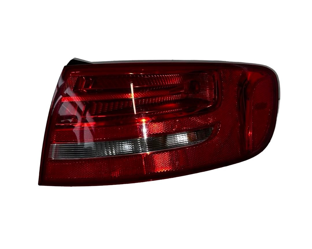 Pravé zadní vnější světlo 8K9945096 Audi A4 B8 8K avant 2009
