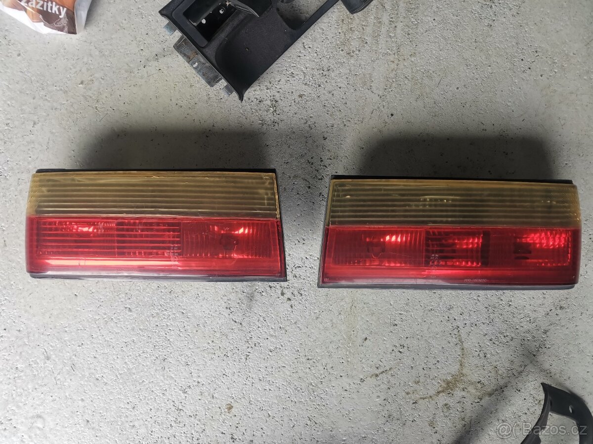 Zadní světla Bmw e30