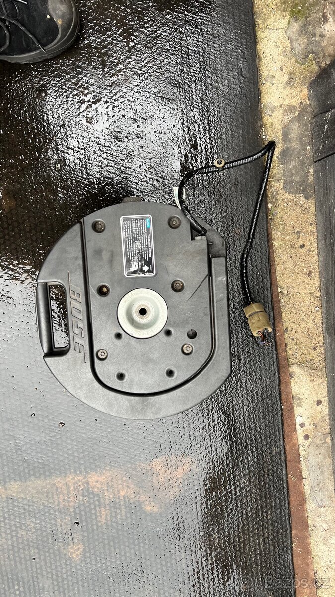 Subwoofer Mazda 6