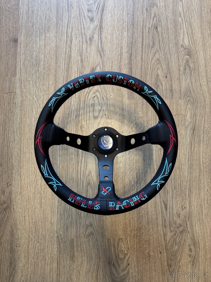 Závodní volant Vertex style Heels Racing