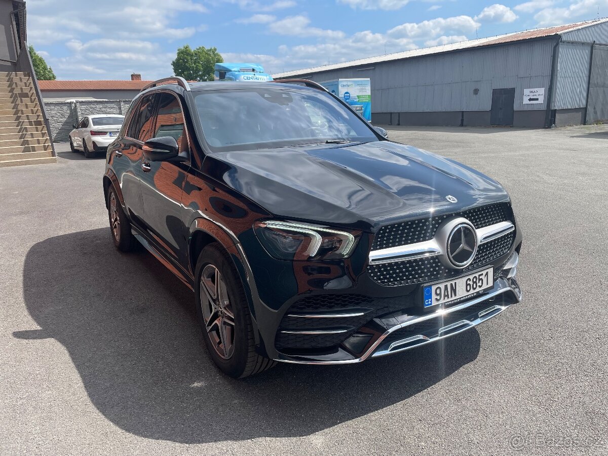 Mercedes-Benz GLE 400 AMG-Line PANO 243KW 09/21