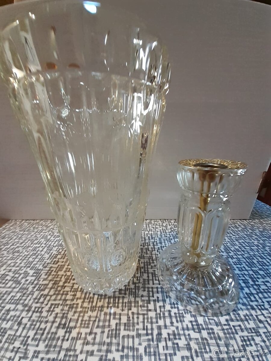 Váza a svícen