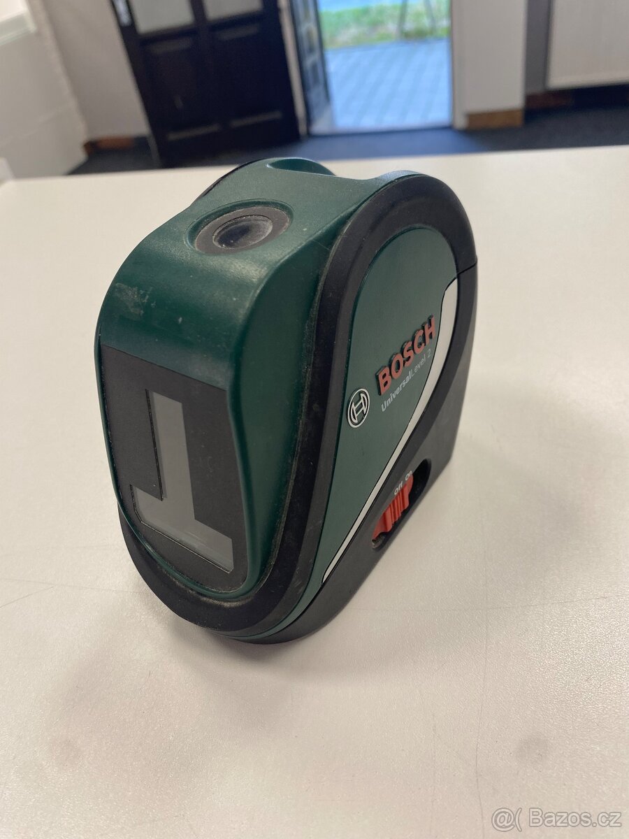 Křížový laser Bosch UniversalLevel 2