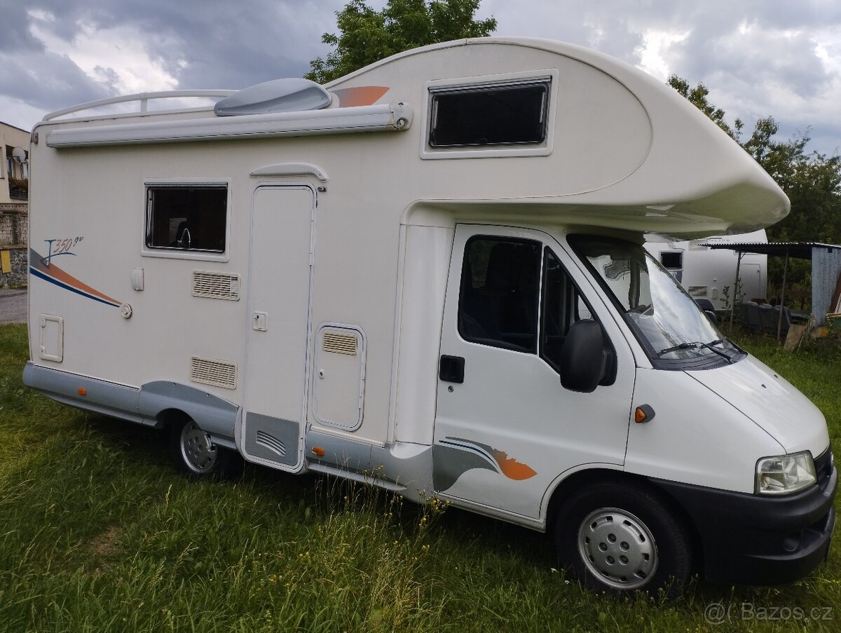 Obytný automobil Fiat Ducato alkovna Joint