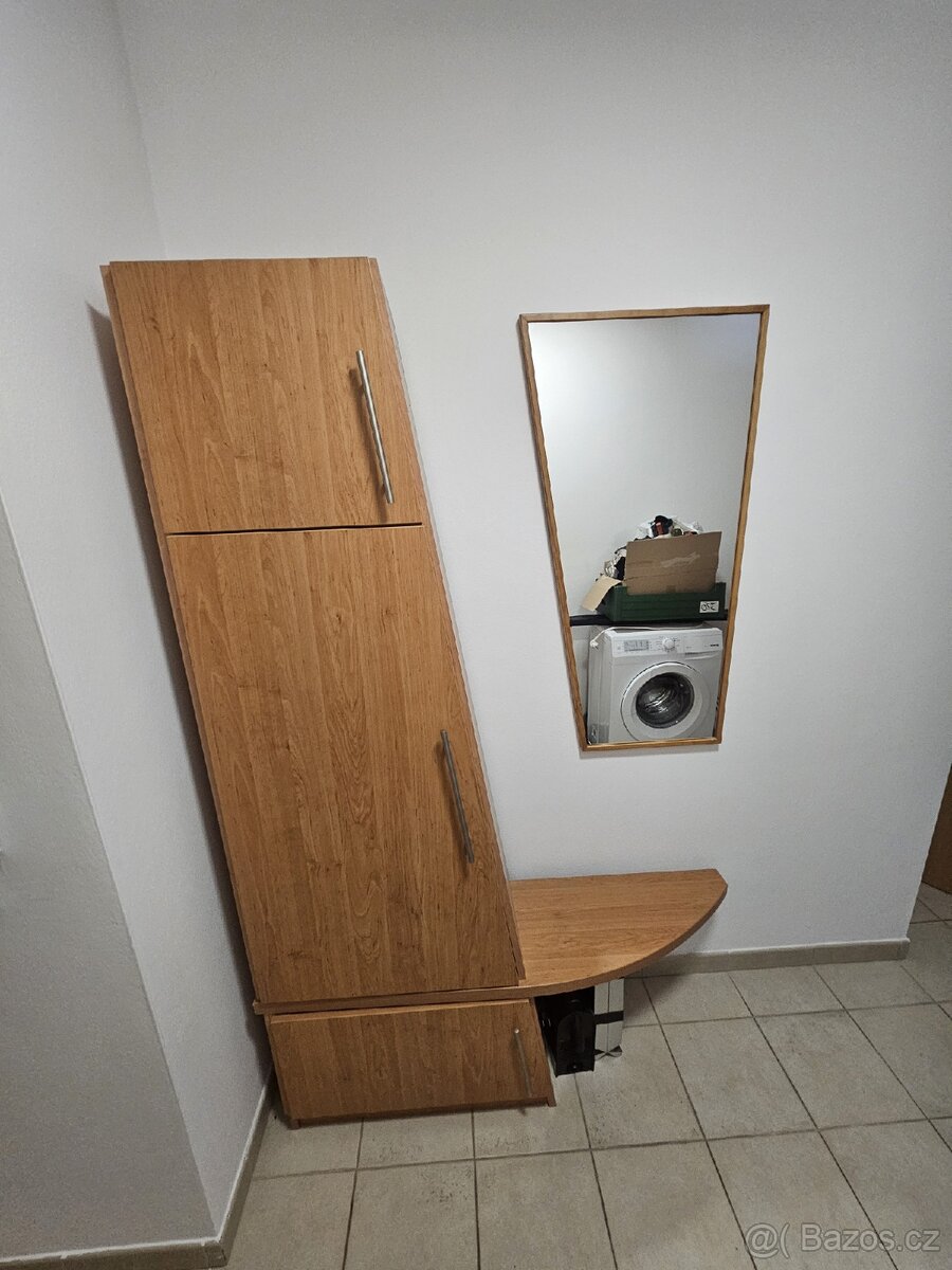 Botnik satni skrin za odvoz