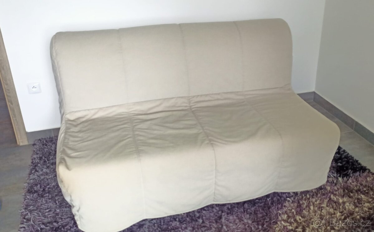 Rozkládací gauč/postel IKEA (190cmx140cm)