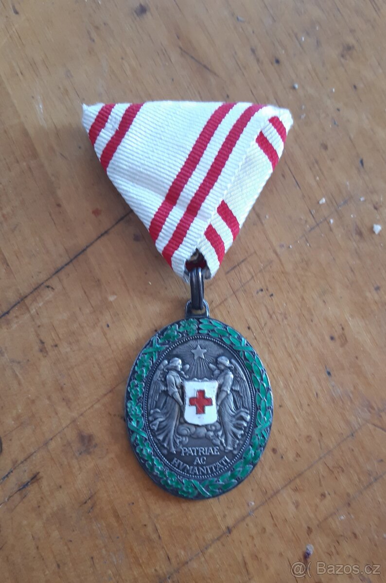 Ag medaile Červený kříž FJI, Rakousko Uhersko