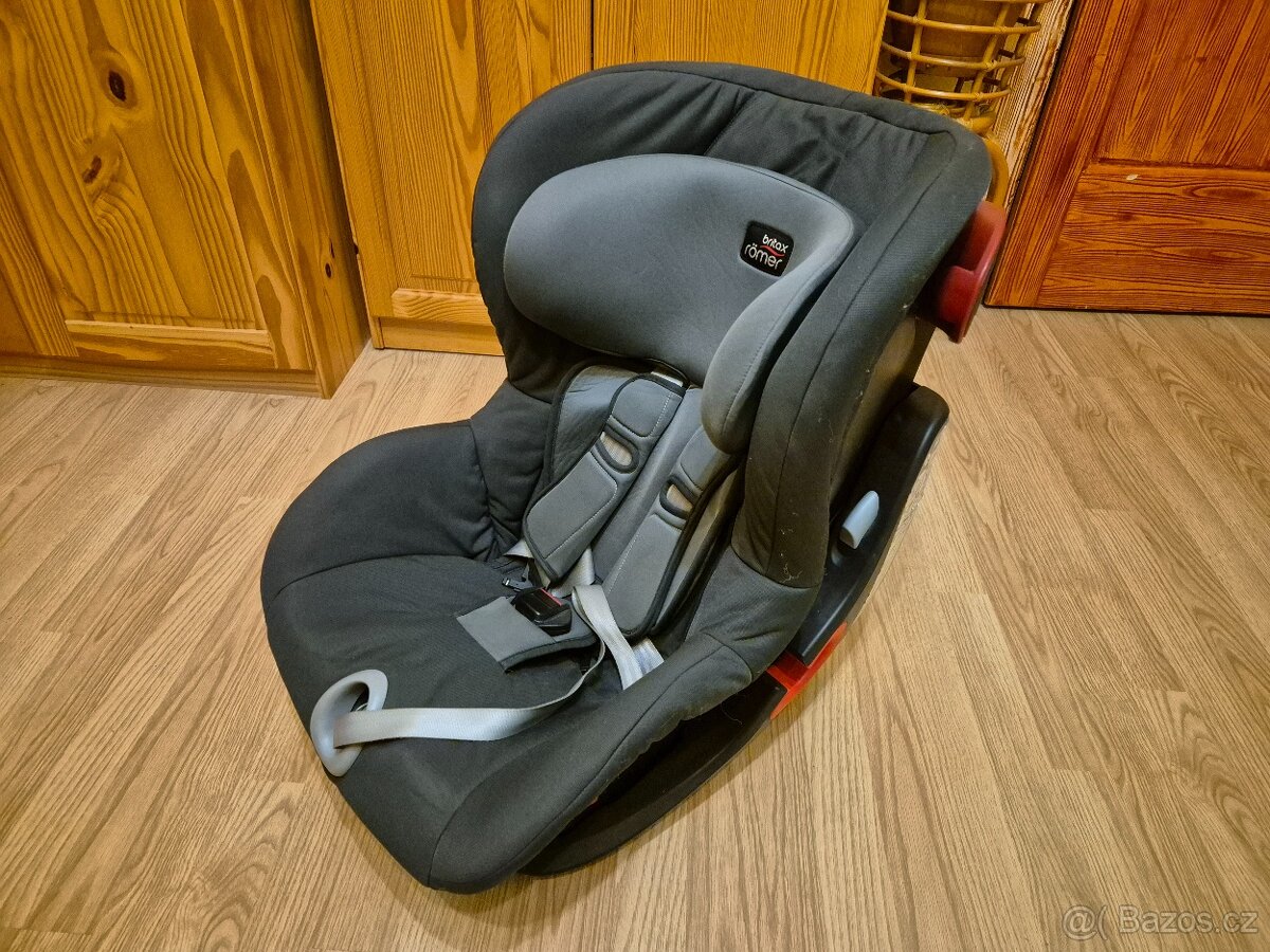 Prodám autosedačku Britax Römer King 2 + zdarma pěnové puzzl
