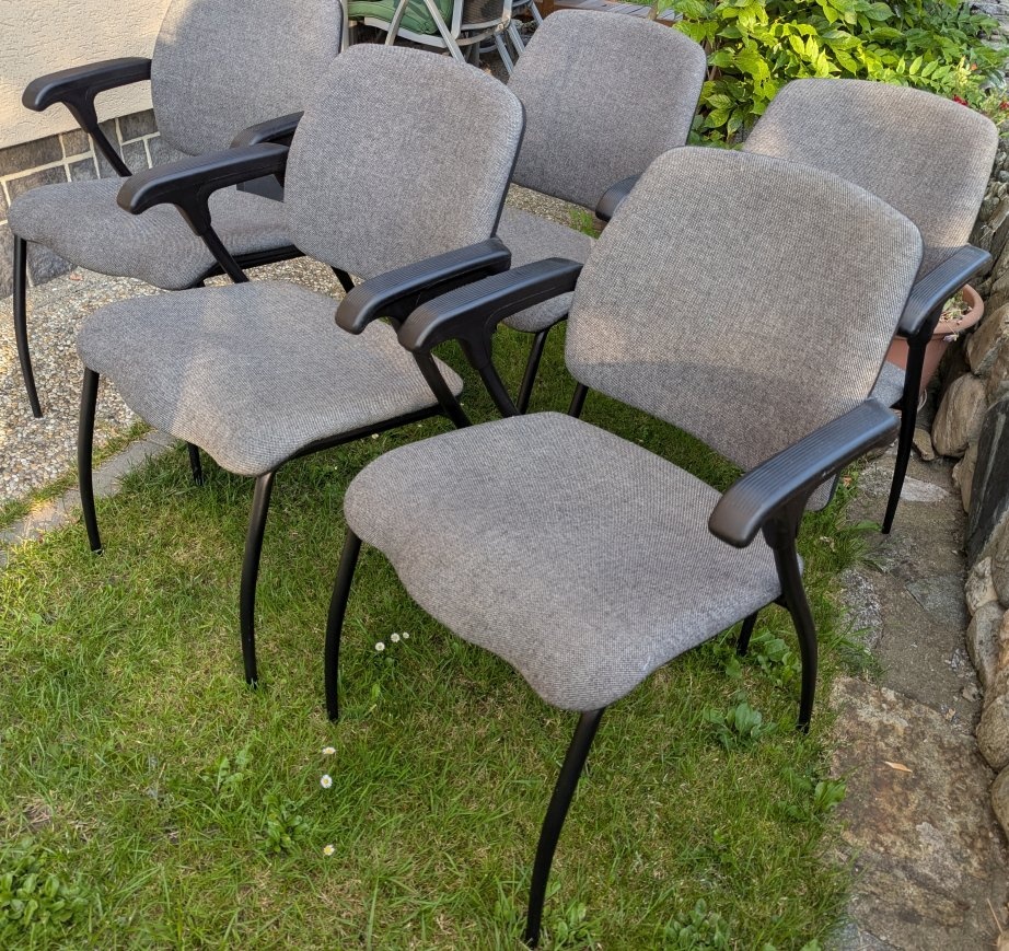 Židle 5 kusu, je možné prodat i jednotlivě.