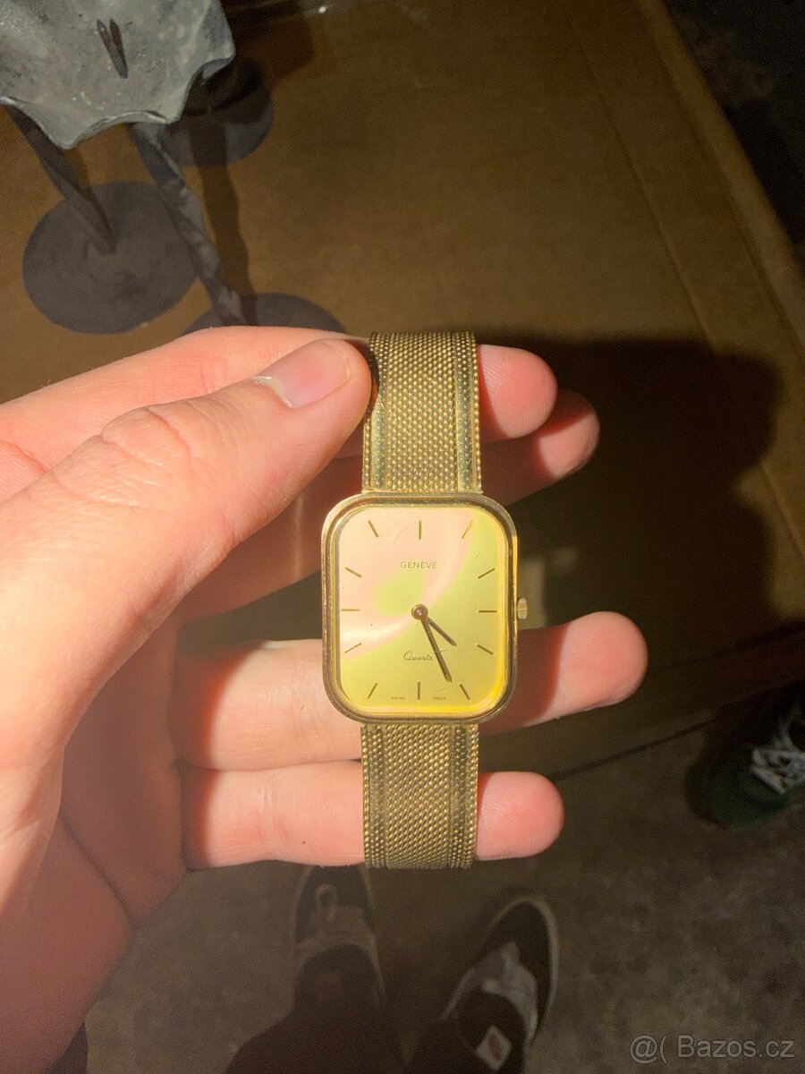 Zlaté Geneva dámské hodinky