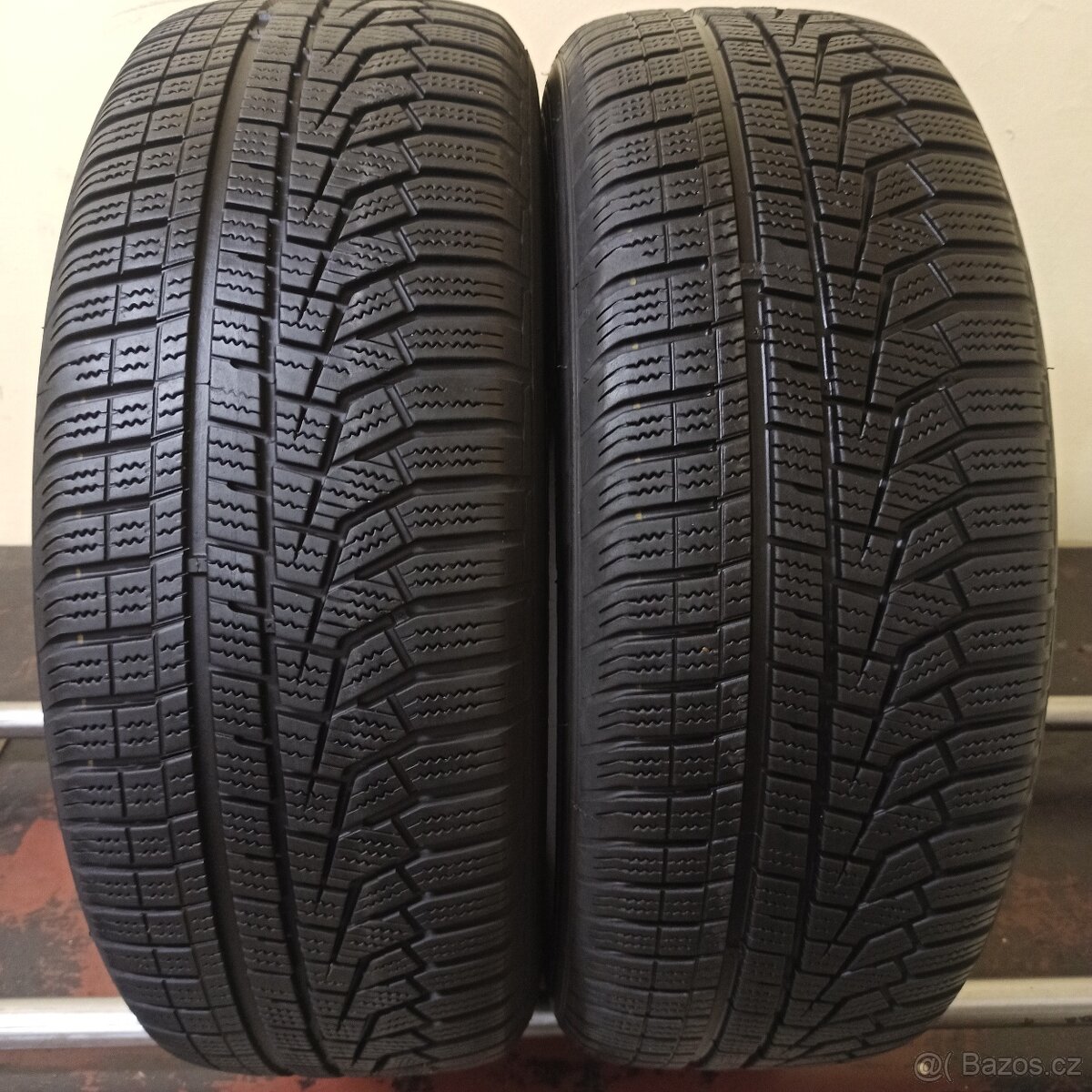 Hankook 205/60 R16 92H 5 - 6 mm