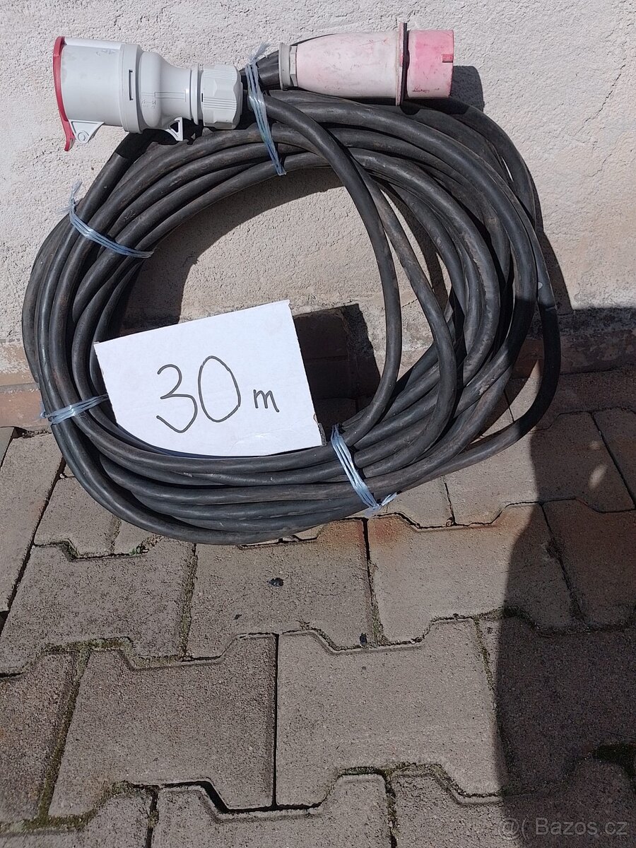 Prodlužovací kabel na 380V