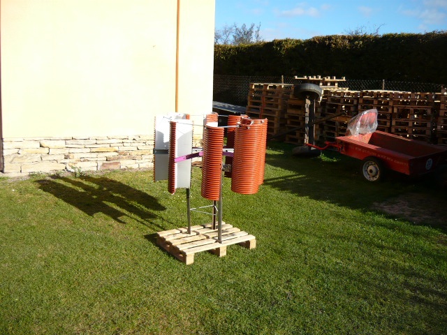 Větrná turbína - vertikální - velká