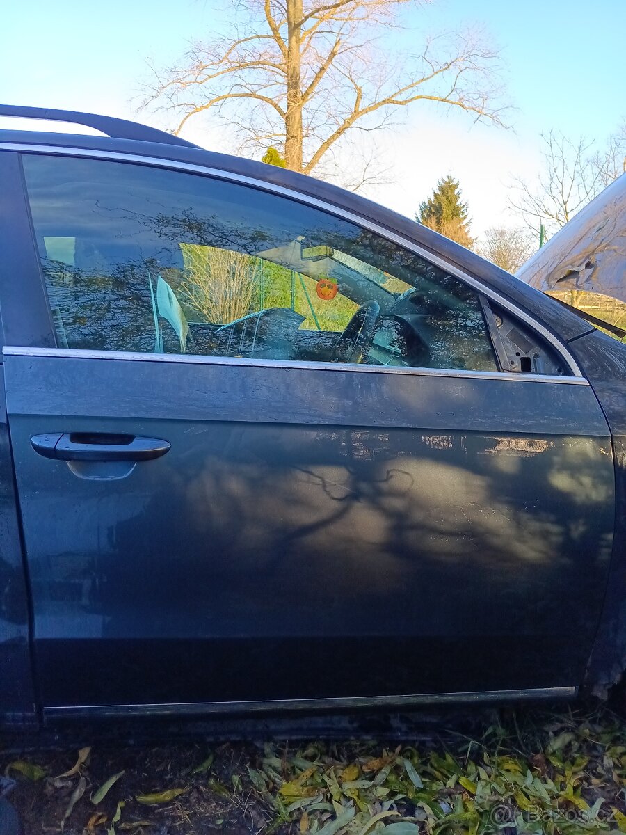 Dveře vw passat b7 LK7X