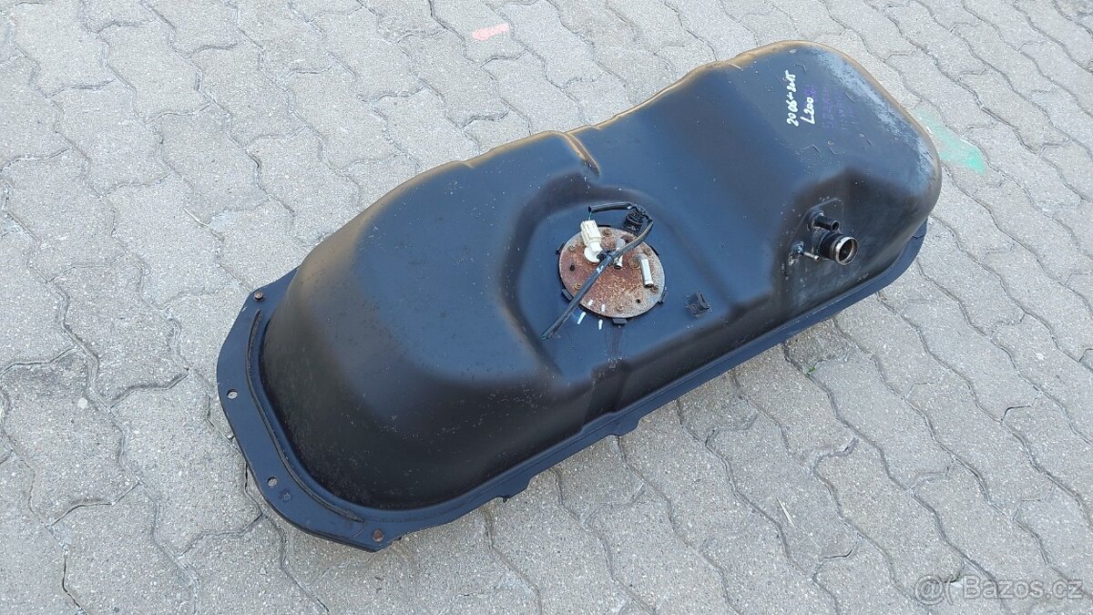 Mitsubishi L200 DiD – Nádrž paliva