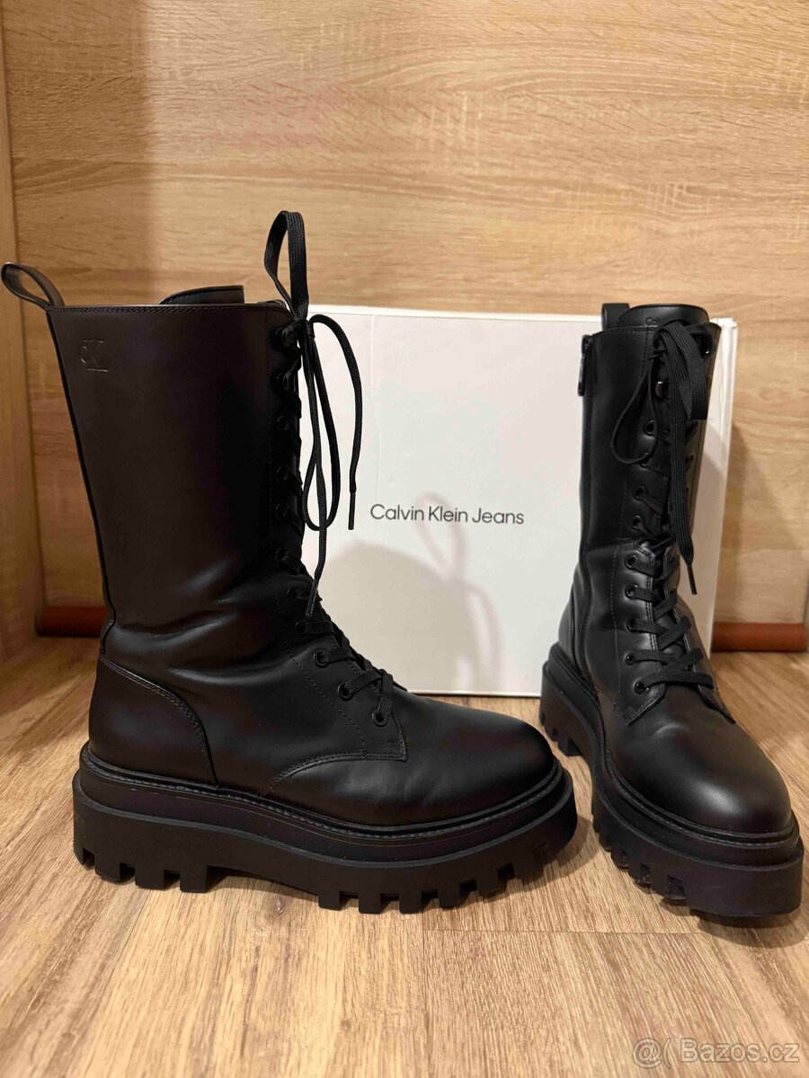 Šněrovací vysoké boty CK, vel. 41