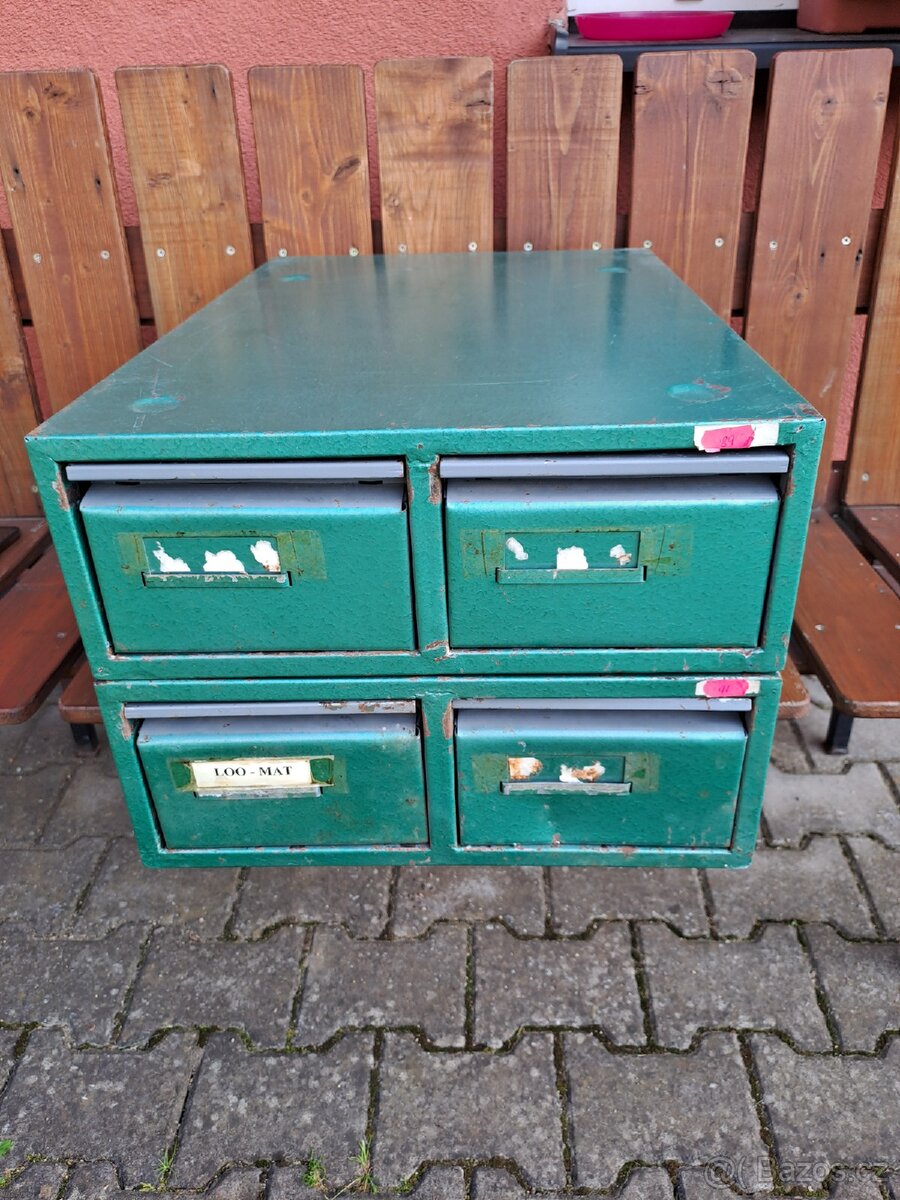 Plechová kartotéka