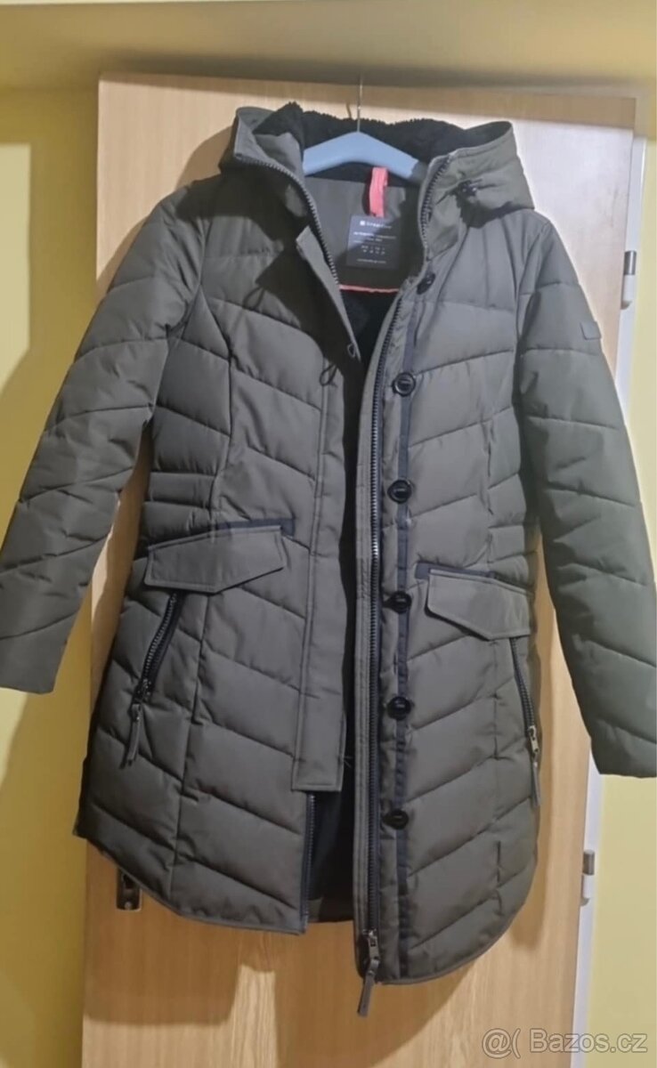 Dámská zimní bunda