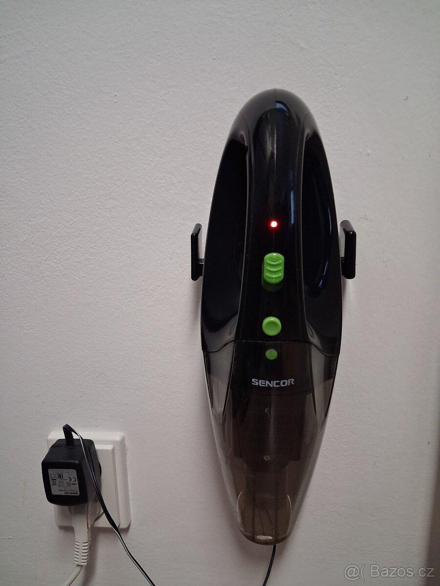 Sencor ruční vysavač