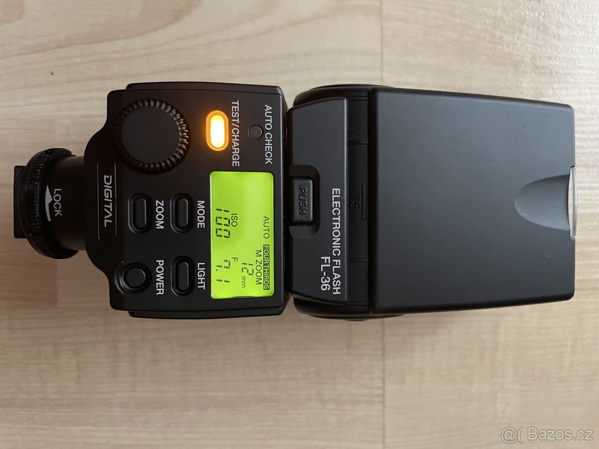 Fotoblesk Olympus FL 36