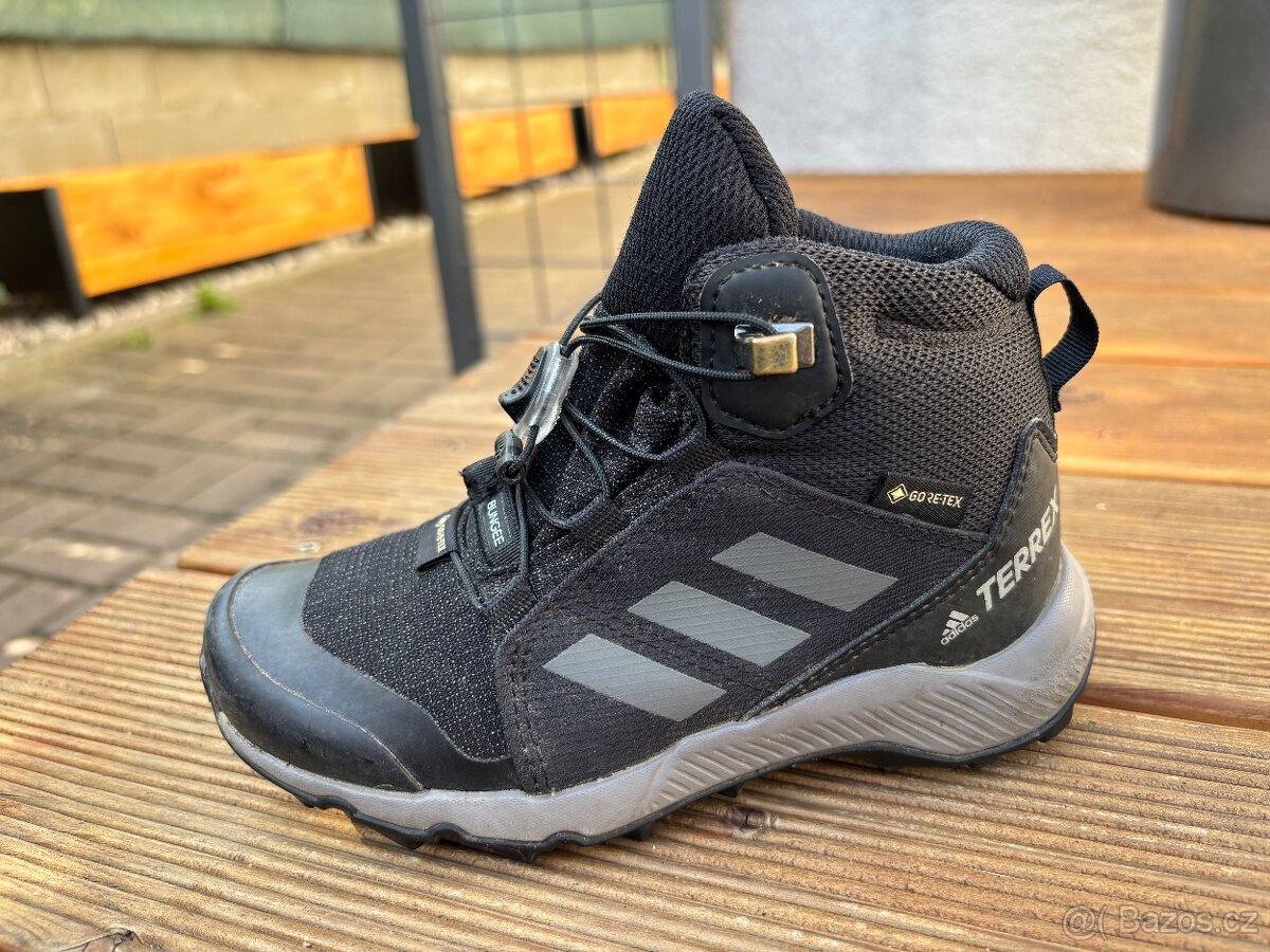 Celoroční kotníčkové boty Adidas vel. 29