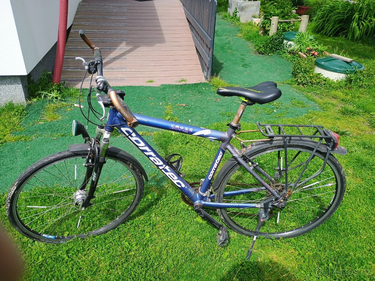 Trekove