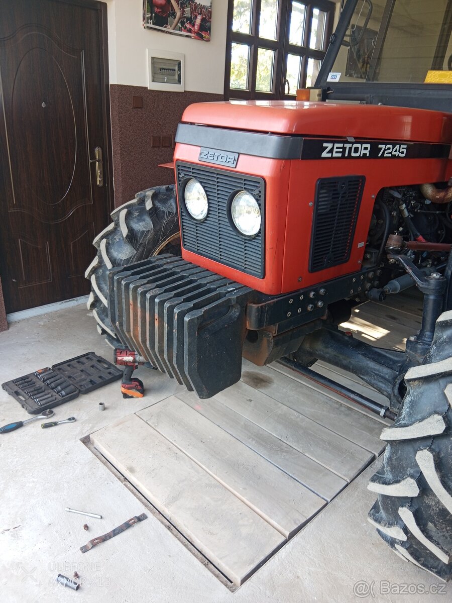 Závaží na Zetor 7245