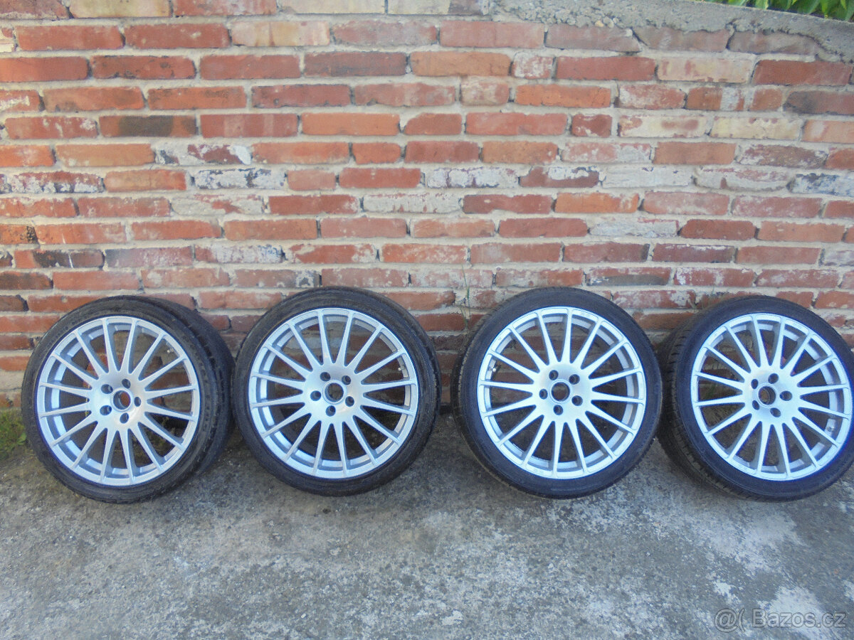 Sada ALU 19 orig.OZ 5x112 Dvě pneu nové,dvě starší 4-5mm
