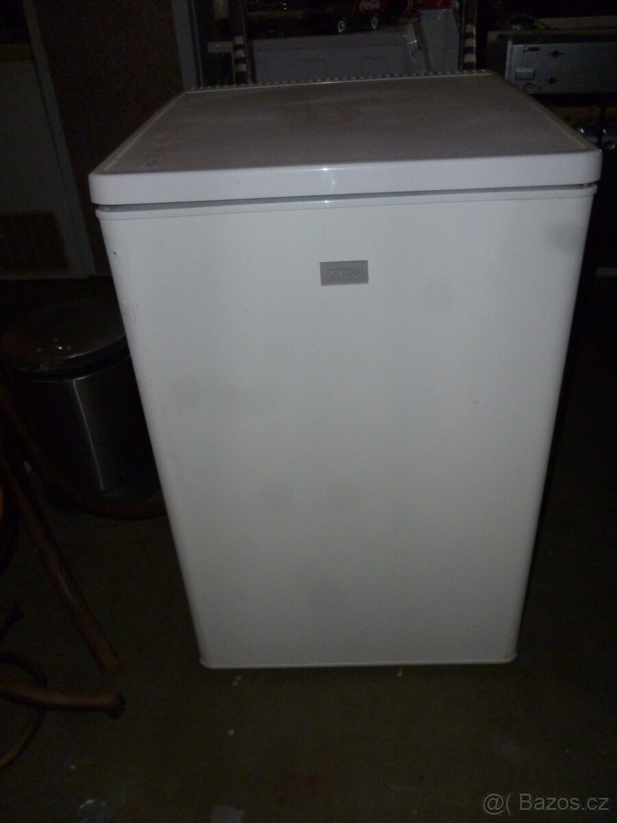 lednička zanussi,v-85cm,š-60cm