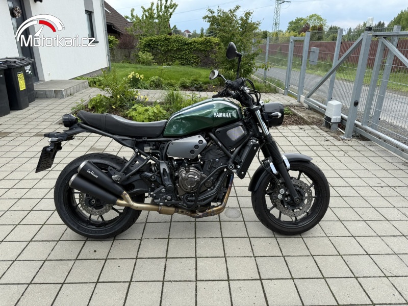 Yamaha XSR 700 - Leo Vince GP Duals