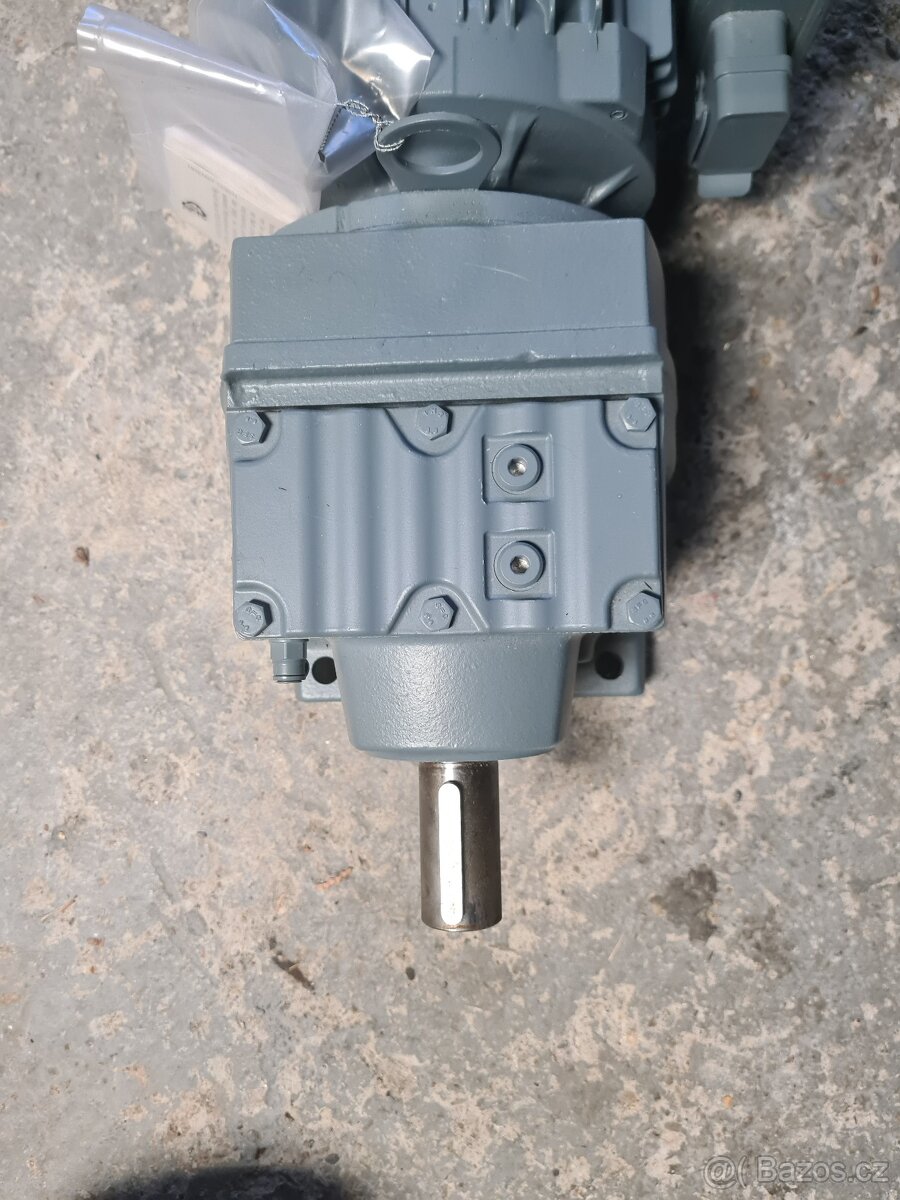 Predám novú priamu prevodovku SEW 1,1kW 400V