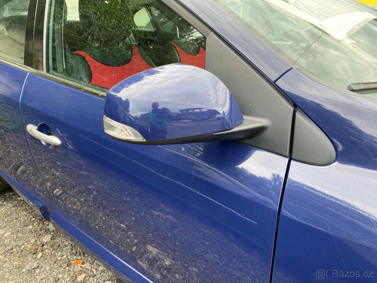 Renault fluence díly přední blatník ov460