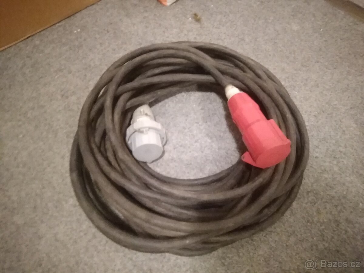 Prodlužovací kabel 380V