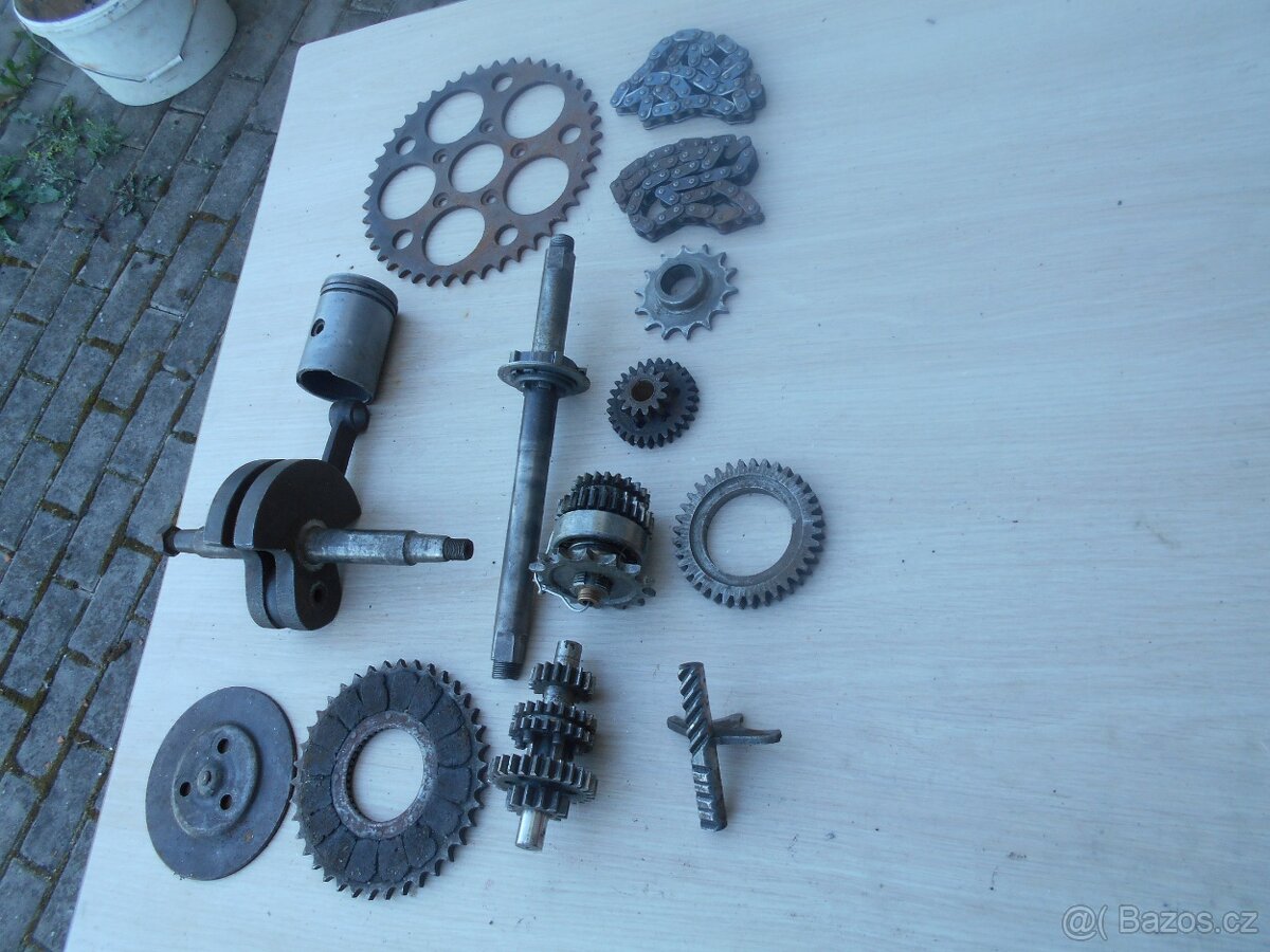 Jawa 98 Robot motor díly levně