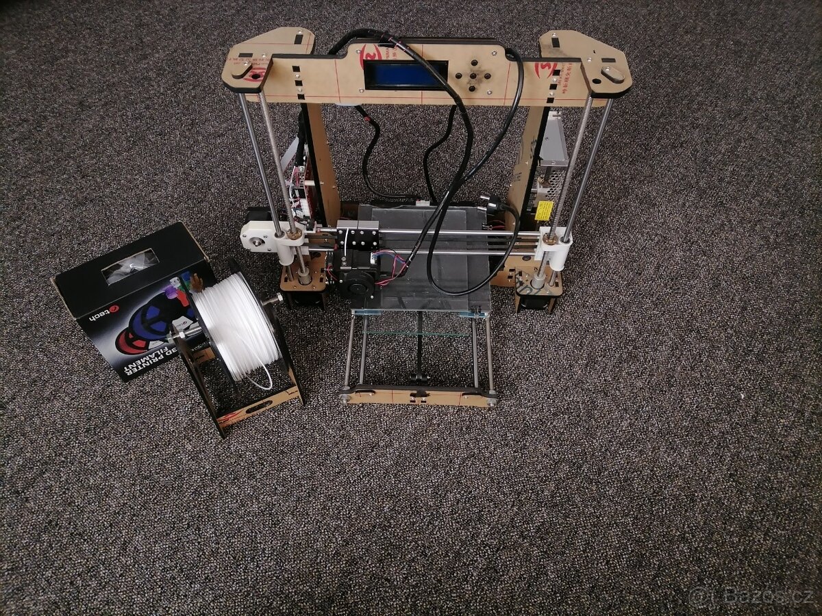 Prodám 3d tiskárnu.