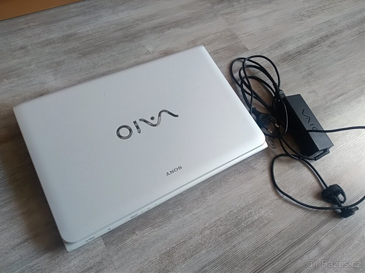 Sony Vaio SVE151C11M