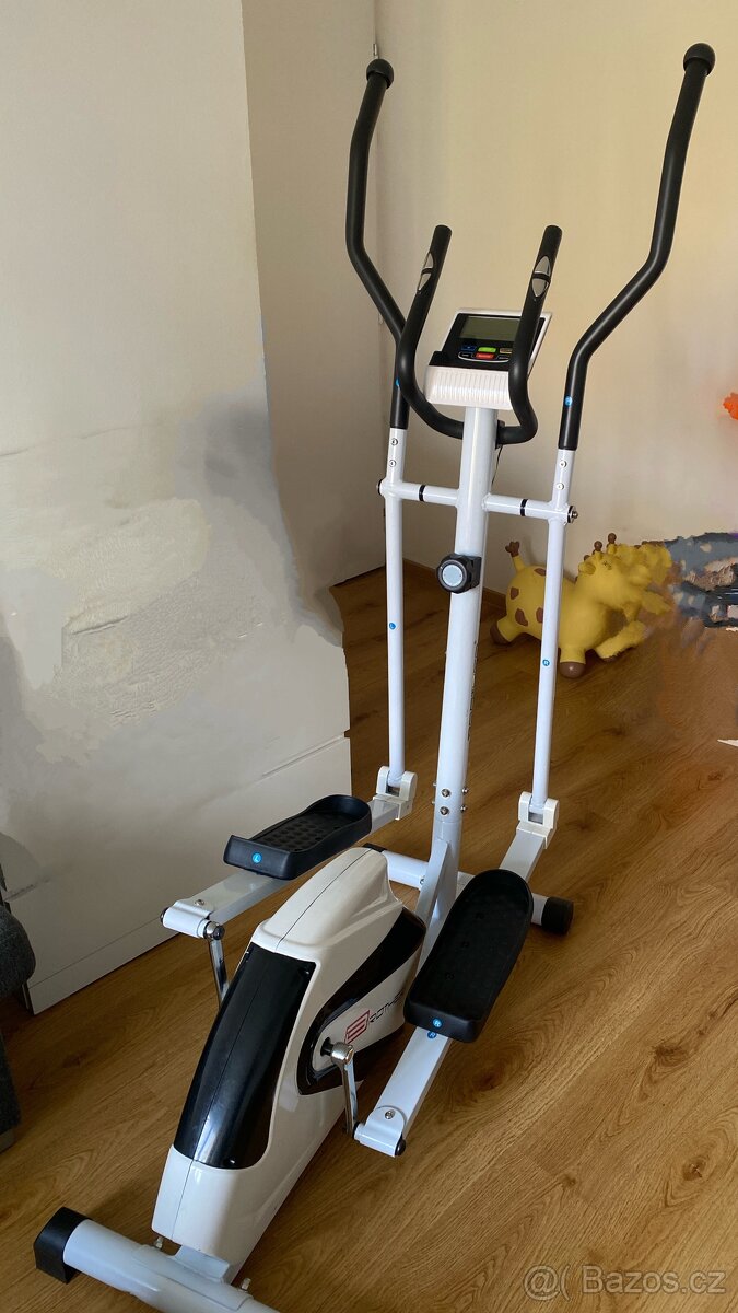 Eliptický trenažer