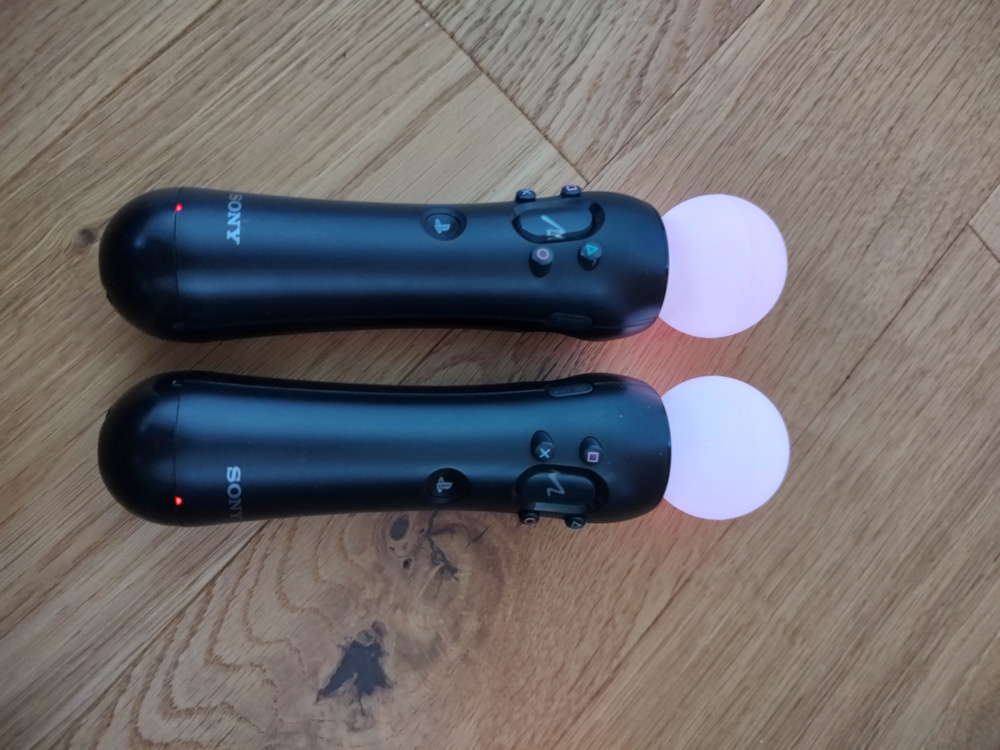 2x PS4 move ovladač pro PS VR