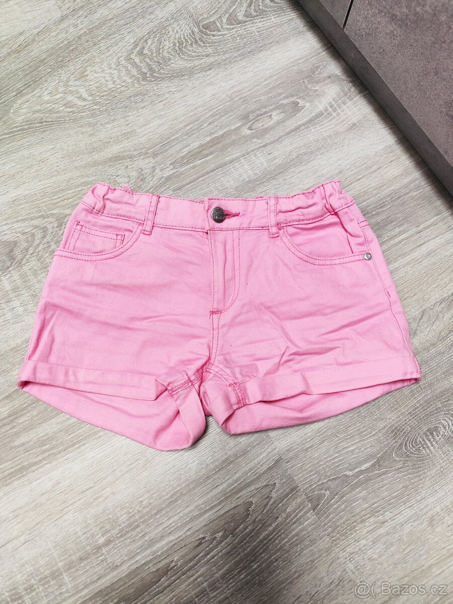 Růžové kraťasy