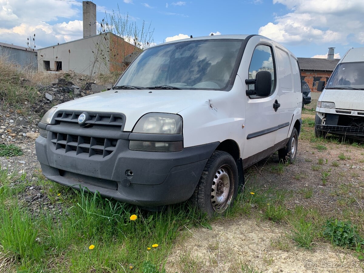 Fiat Doblo jako celek na ND