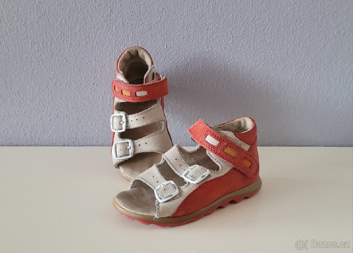 Sandály kožené Essi, vel.23