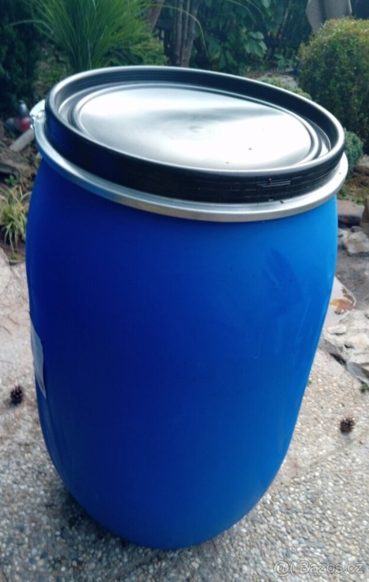 Plastový sud 220l