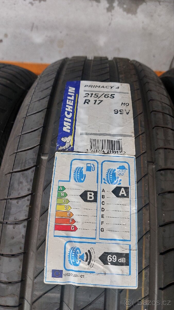 Letní pneu Michelin Primaci 4 215/65R17