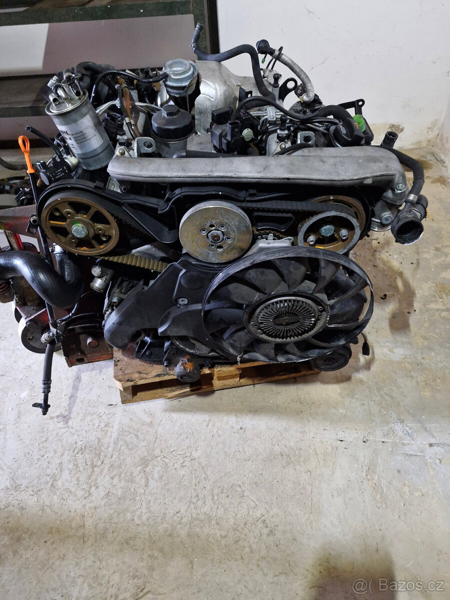 AUDI-ŠKODA MOTOR A PŘEVODOVKA 2.5TDI 120KW BCZ