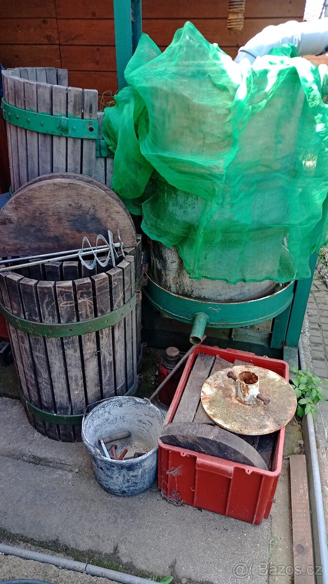 Lis na ovoce a víno- 2 koše