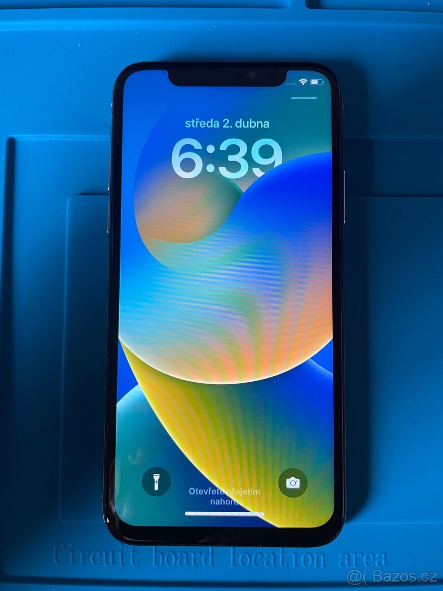 Sháním iPhone X-12