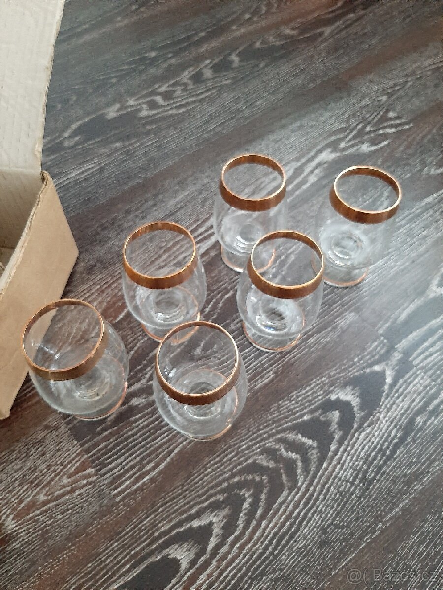 Retro sada pozlacených skleniček na koňak 6 ks