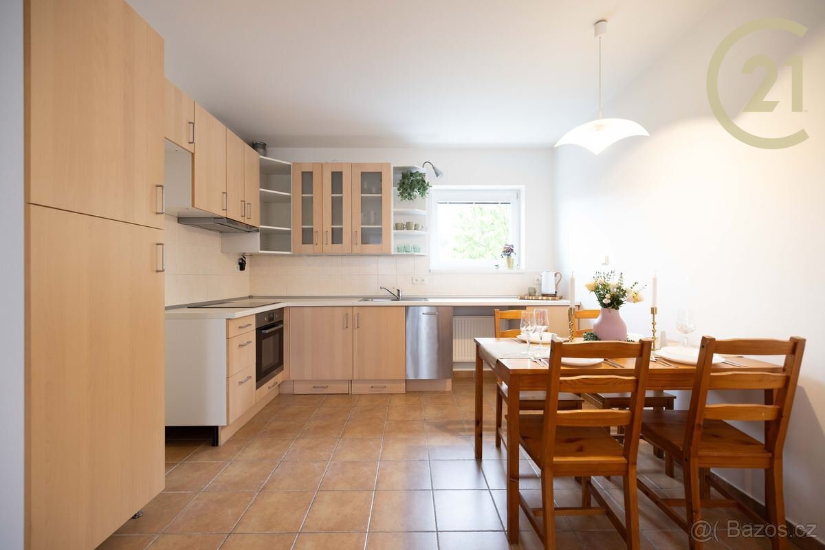 Prodej bytu Popůvky u Brna, 3+kk, 2.NP, 73m2, balkon