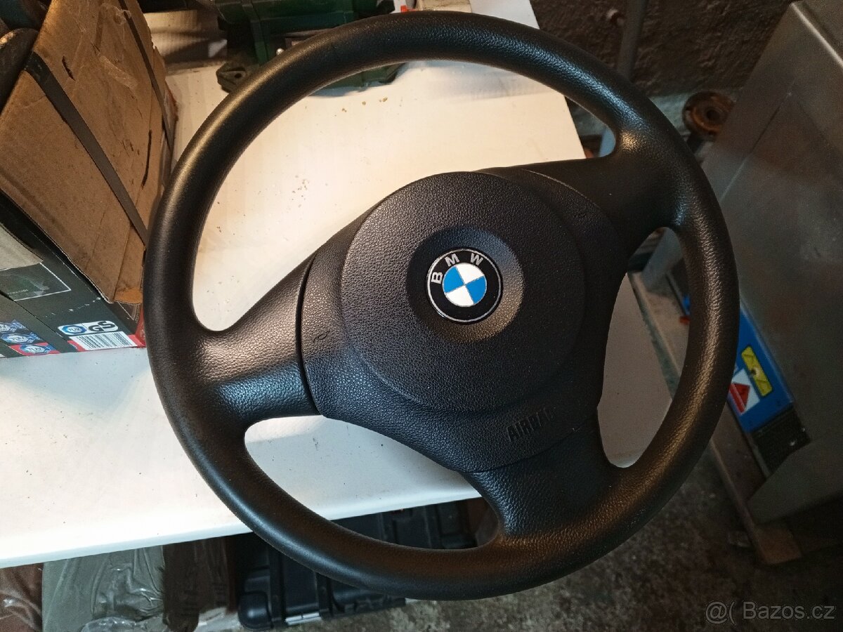 Originál volant BMW e87 s airbagem